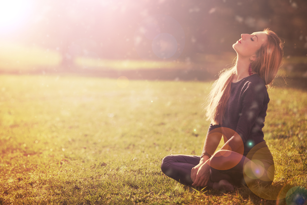 Young,Pretty,Woman,With,Closed,Eyes,Basks,In,Sun,In Young,Pretty,Woman,With,Closed,Eyes,Basks,In,Sun,In