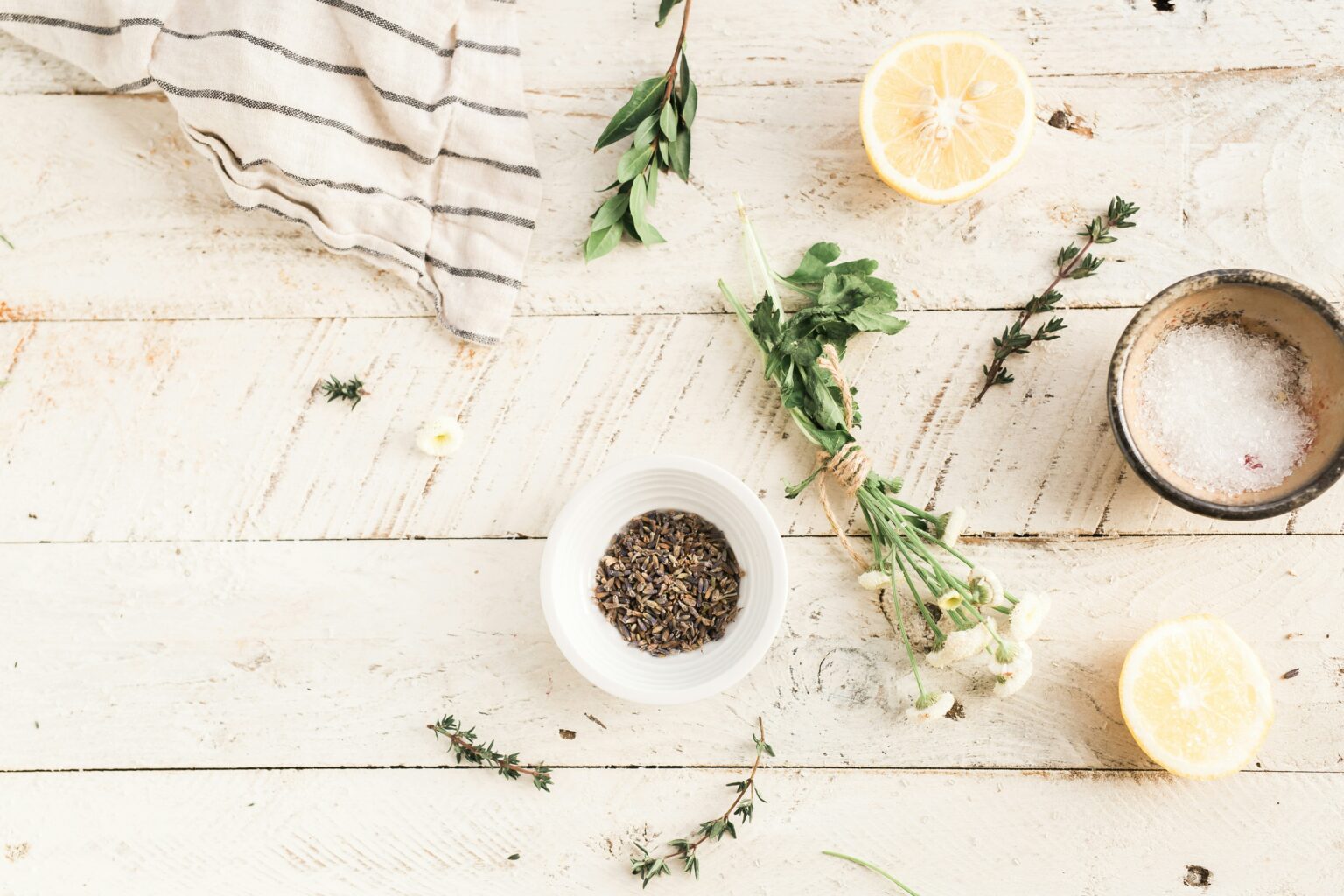 castor-oil-what-is-nutritional-value-benefits-uses-and-side-effects-188769 castor-oil-what-is-nutritional-value-benefits-uses-and-side-effects-188769