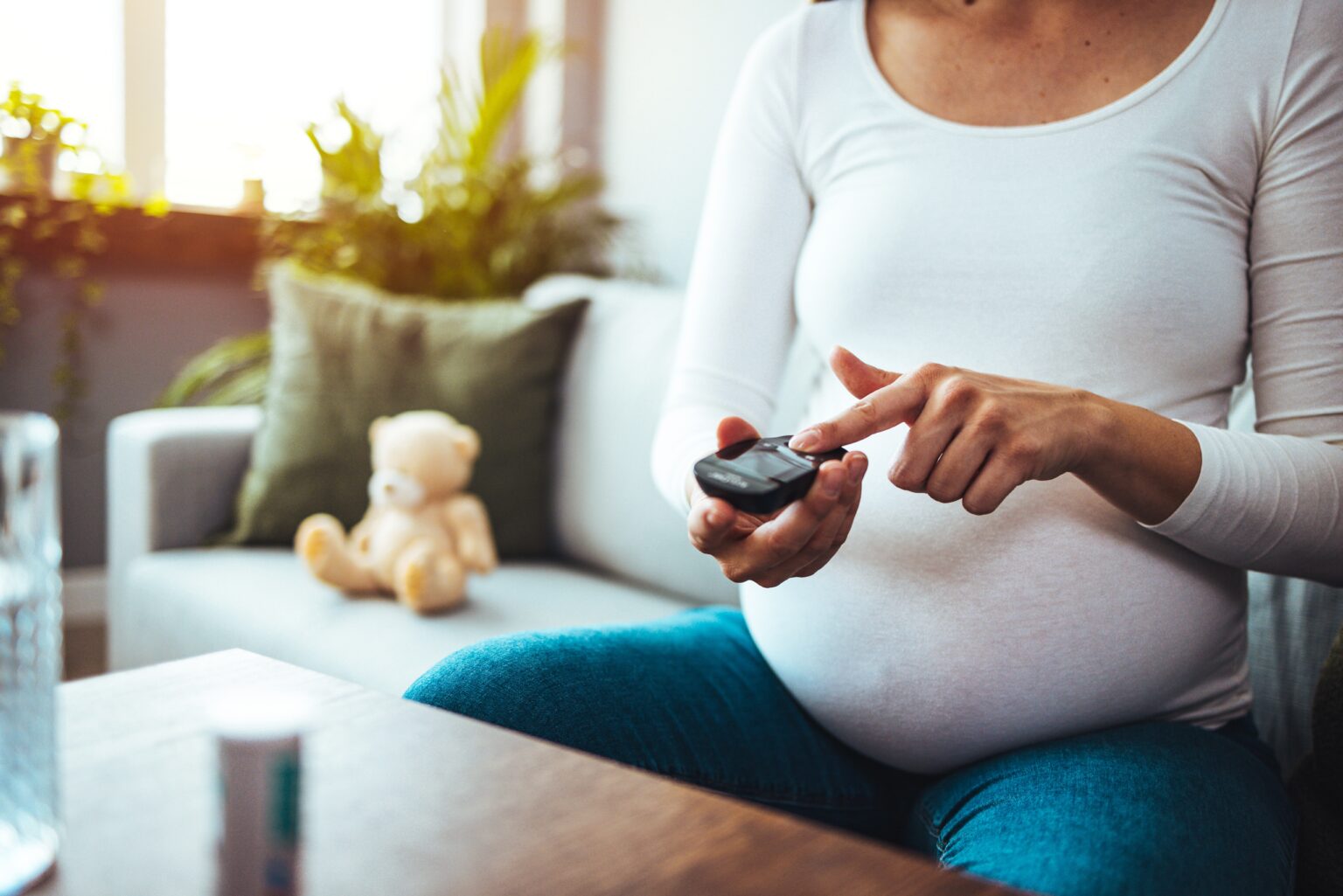 Pregnancy,,Health,And,Glycemia,Concept,-,Pregnant,Beautiful,Woman,Checking