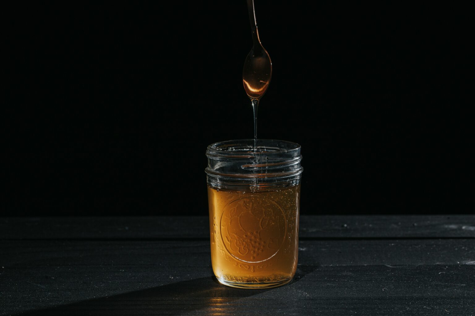 honey-what-is-nutritional-value-health-benefits-uses-and-more-820245