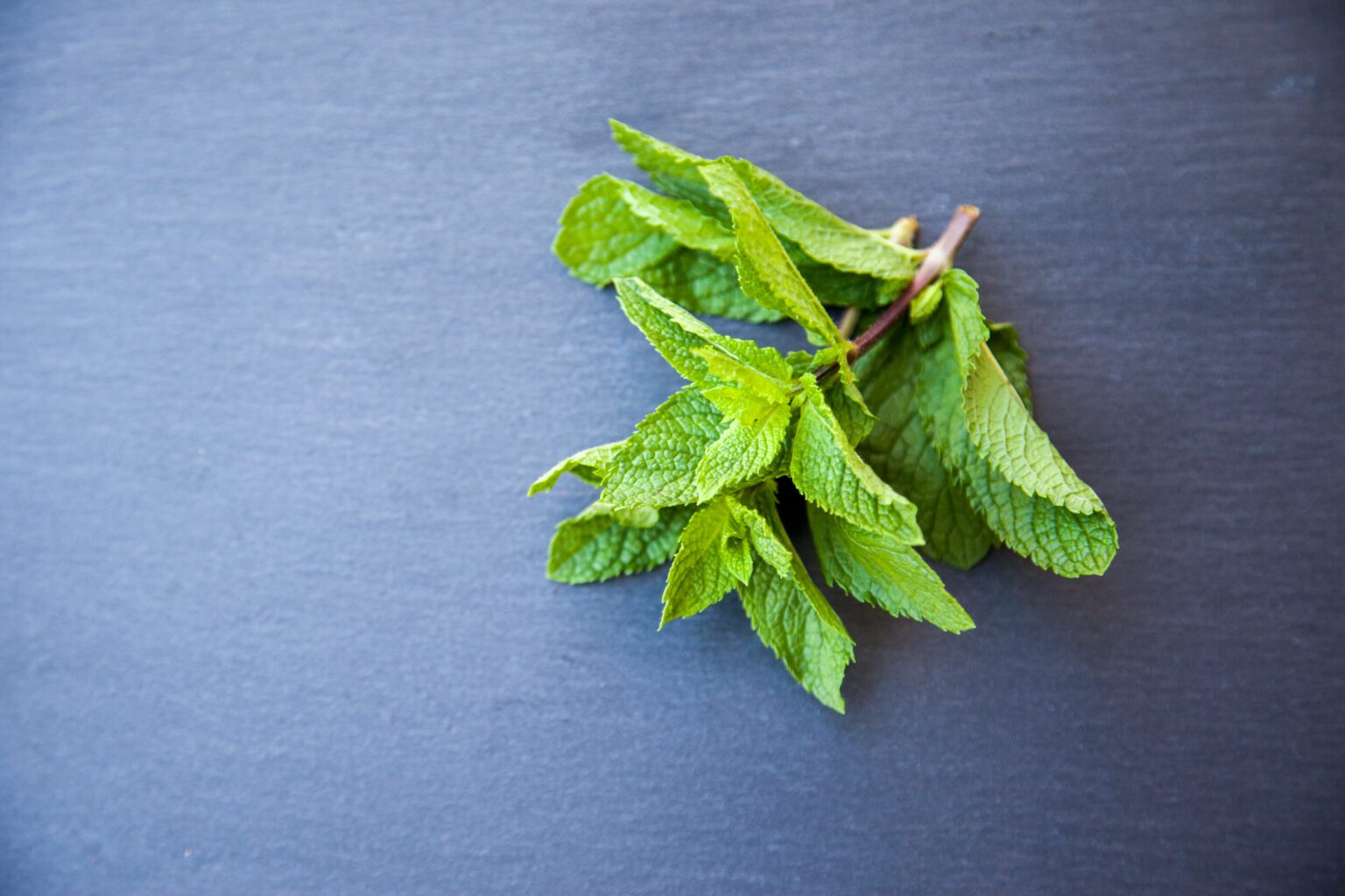 sore-throat-remedies-best-and-natural-home-remedies-for-relief-956510 sore-throat-remedies-best-and-natural-home-remedies-for-relief-956510