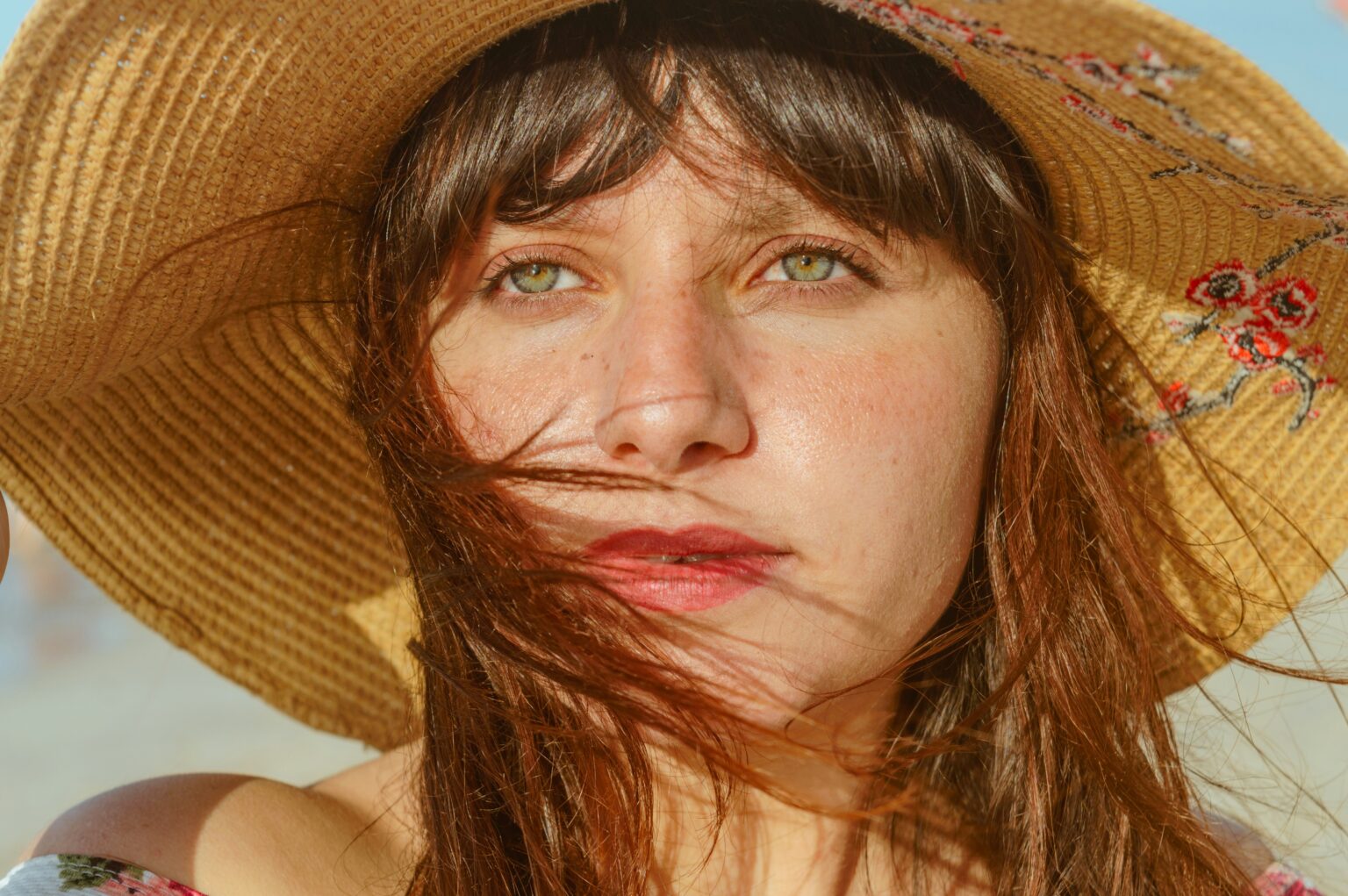 sun-poisoning-what-is-risk-factors-symtpoms-diagnosis-and-treatment-821267 sun-poisoning-what-is-risk-factors-symtpoms-diagnosis-and-treatment-821267