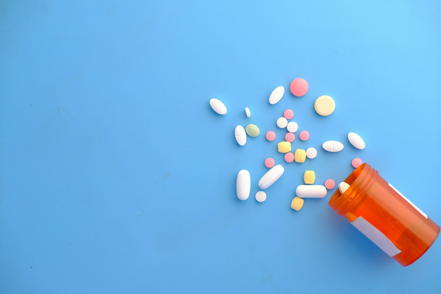 antibiotics-what-are-how-they-work-types-side-effects-and-how-to-use-955926