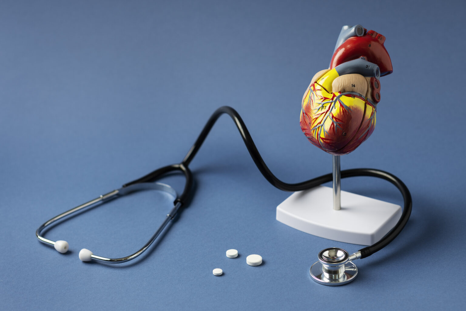 chest-pain-what-is-diseases-symptoms-diagnosis-880344 chest-pain-what-is-diseases-symptoms-diagnosis-880344