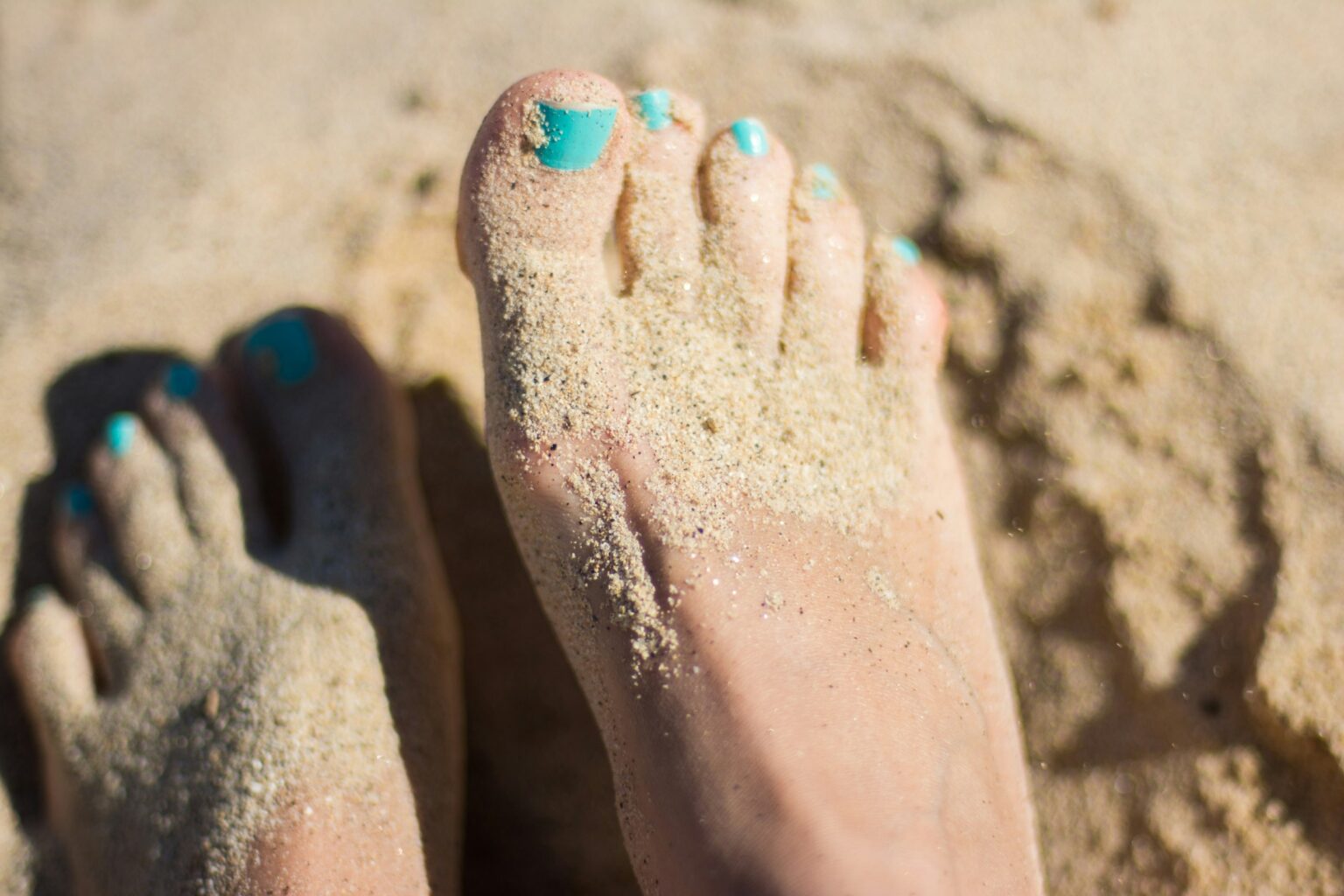 ingrown-toenail-what-is-causes-symptoms-and-prevention-623616 ingrown-toenail-what-is-causes-symptoms-and-prevention-623616