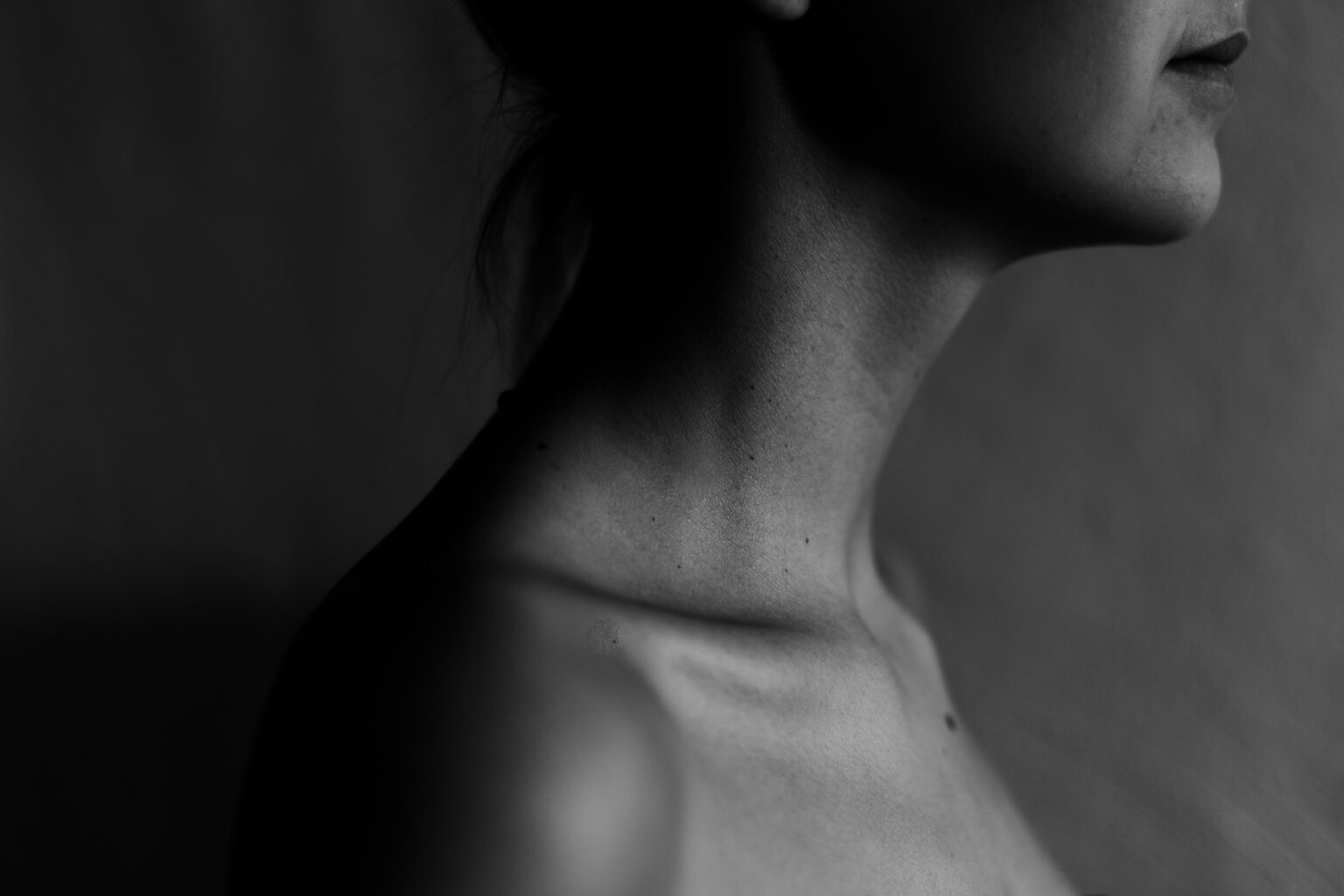 neck-pain-what-is-symptoms-diagnosis-and-treatment-057495 neck-pain-what-is-symptoms-diagnosis-and-treatment-057495