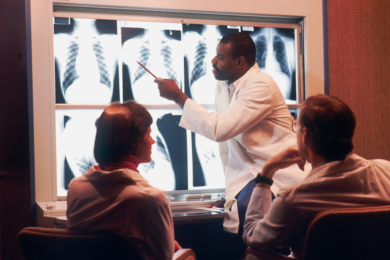 x-ray-what-is-history-uses-procedure-contrasting-and-risk-215271 x-ray-what-is-history-uses-procedure-contrasting-and-risk-215271