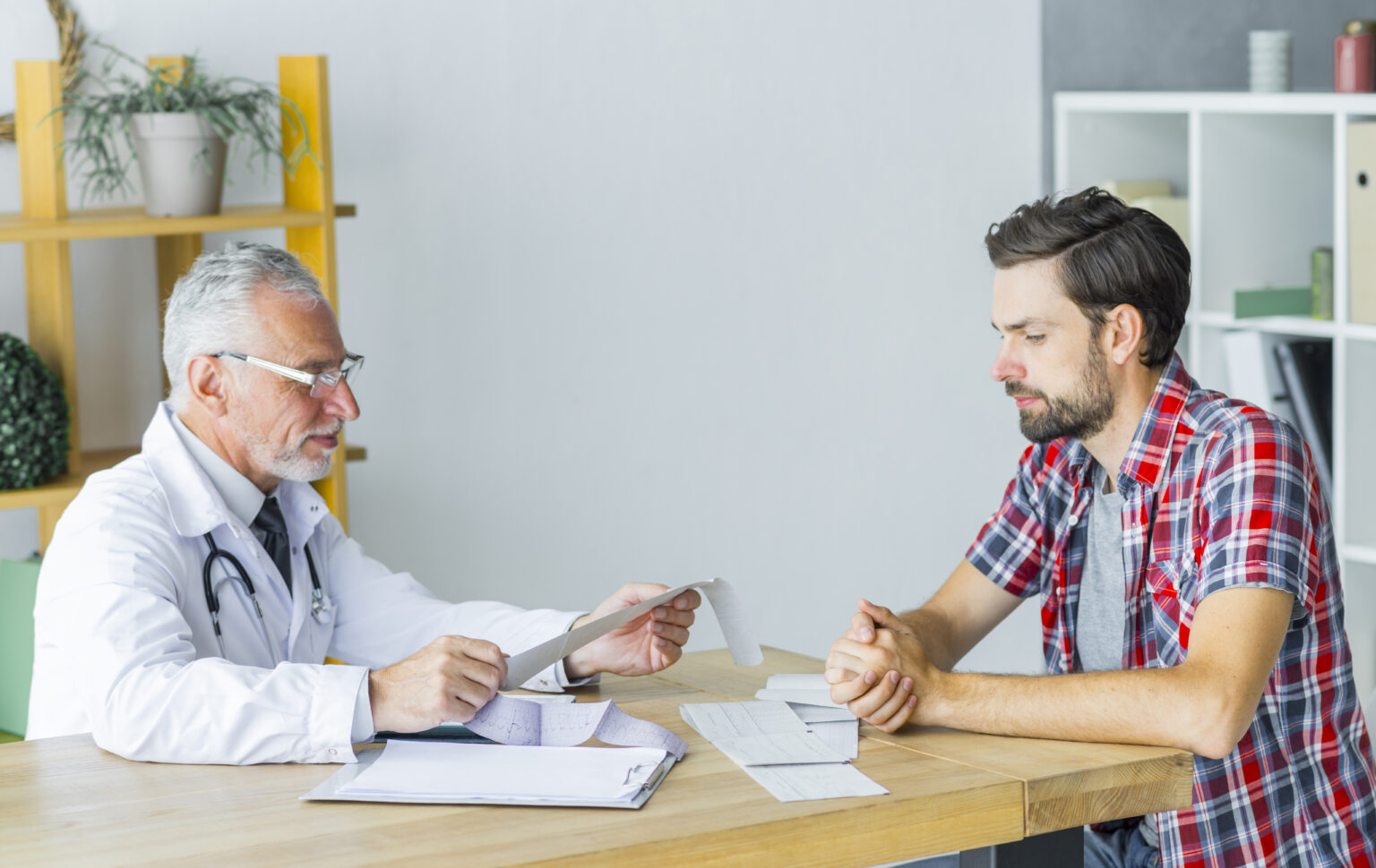 senior-doctor-talking-with-patient senior-doctor-talking-with-patient