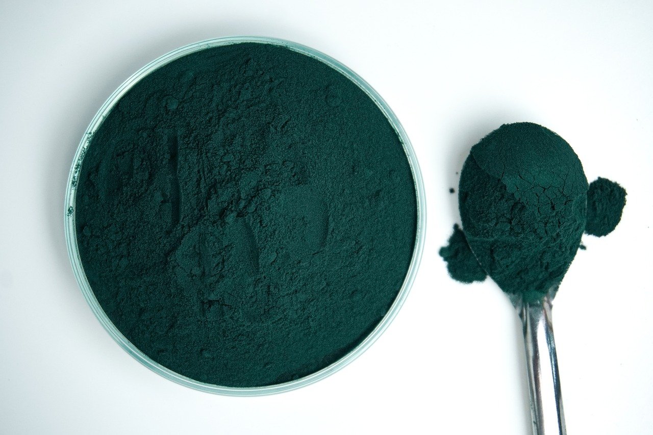 spirulina-powder-8254087_1280 spirulina-powder-8254087_1280